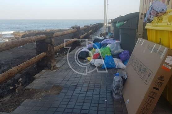 La calle Narciso, en La Garita, no huele a flores/TA.